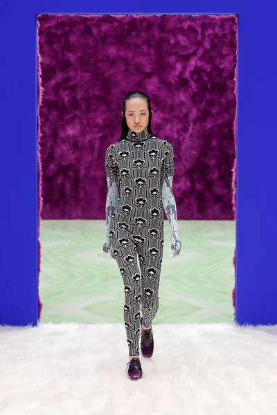 Look 42